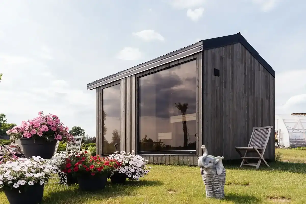 Dārza pirts 3 × 4 m ar atpūtas telpu